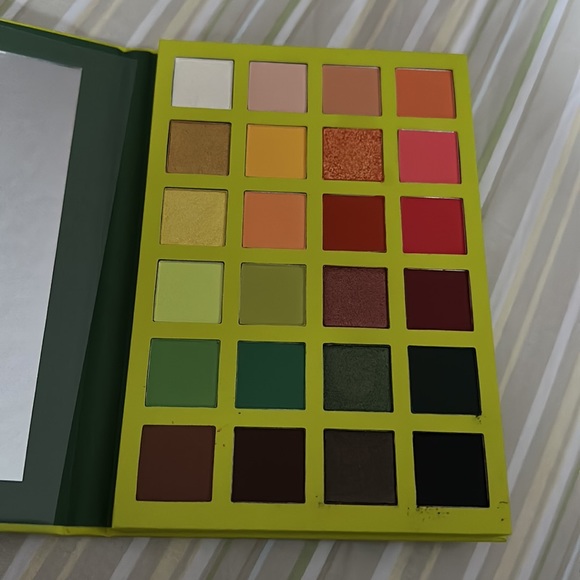 Beautiful colors - Picture 2 of 2